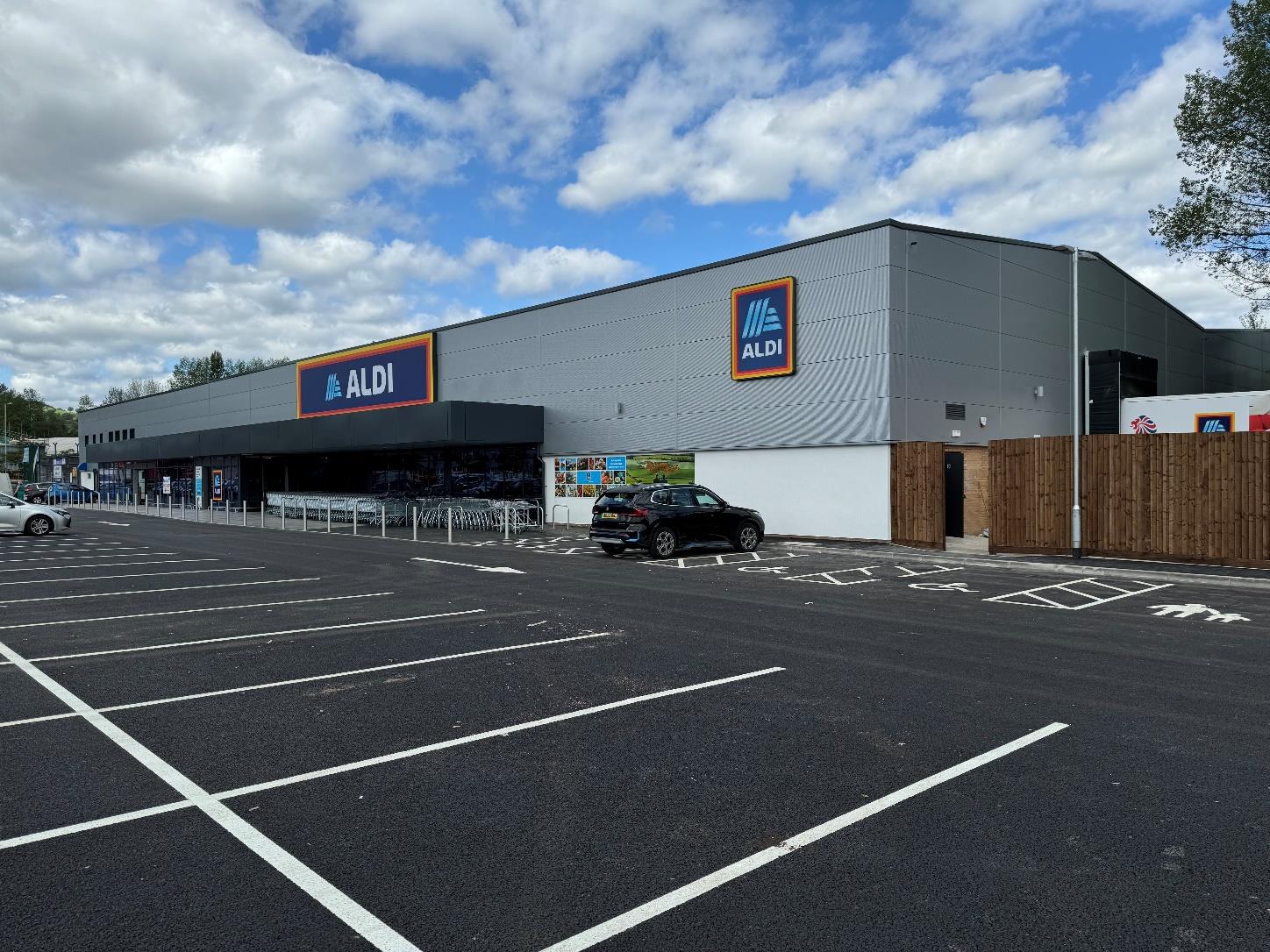 ALDI ABERDARE HANDOVER 